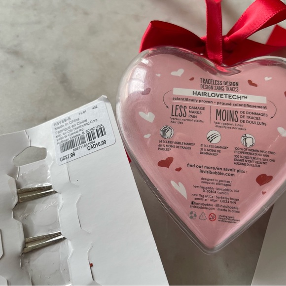 NWT: 3 Valentine’s Day hair accessories - 2 clip & 1 bobble set + free gift! - Picture 6 of 7